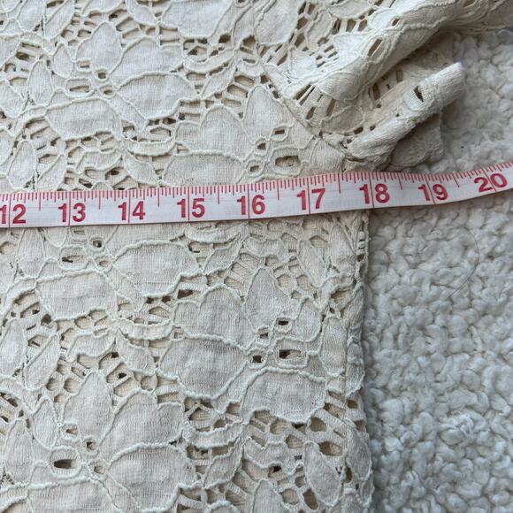 Loft Cream Lace Top Medium - Picture 7 of 8